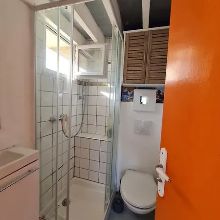 La Tour De Gais Apartment *